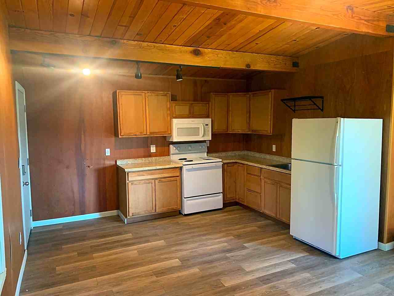 11390 Lake Blvd Uppr - Photo 2 of 10