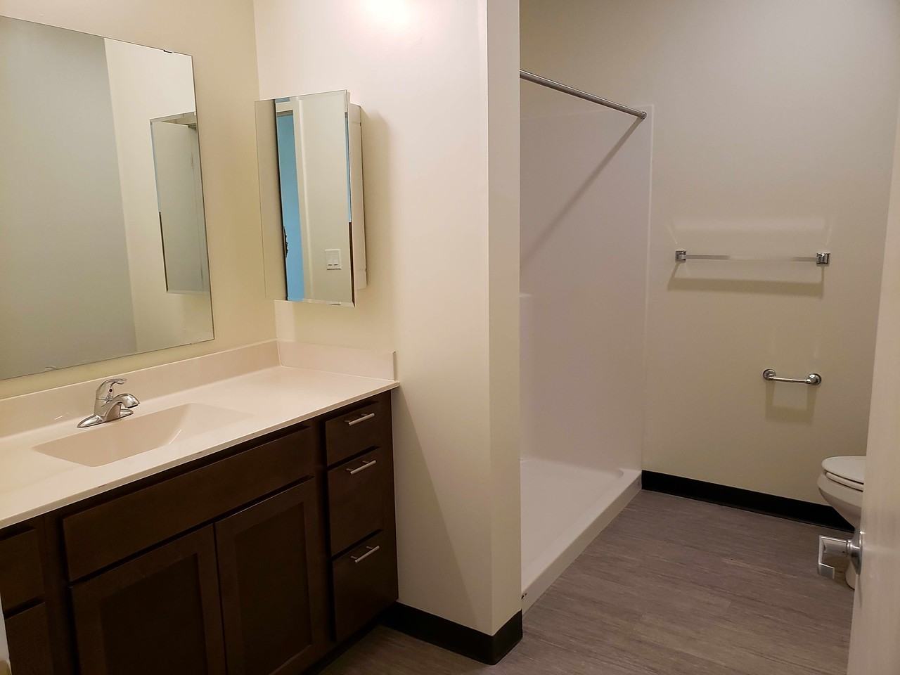 501 Interstate Dr - Photo 3 of 10