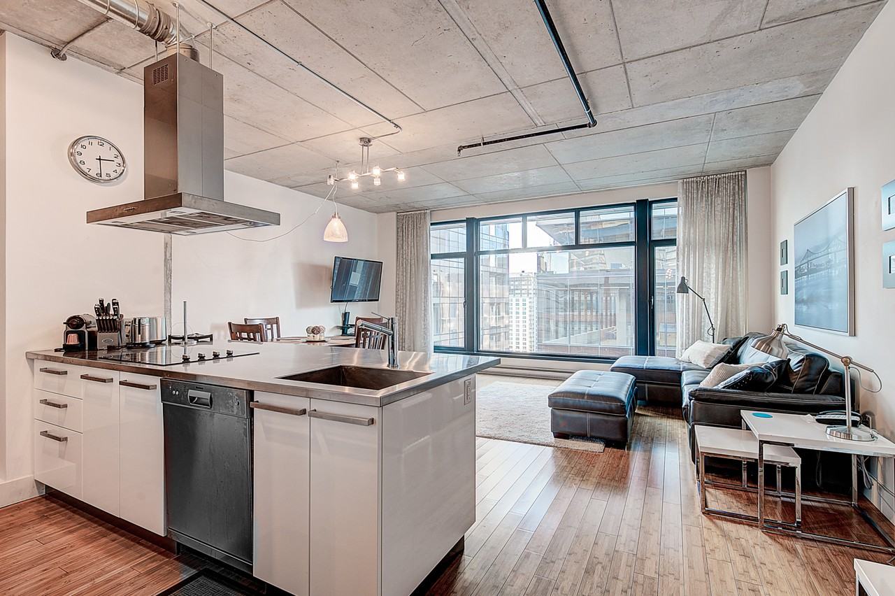 1061 Rue SaintAlexandre 1106, Montréal, QC H2Z 1P5 1 Bedroom