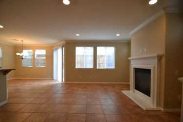 3659 W Scribner Ln - Photo 2 of 19