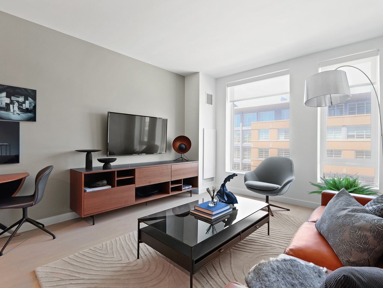 The Harris - Photo 3 of 45