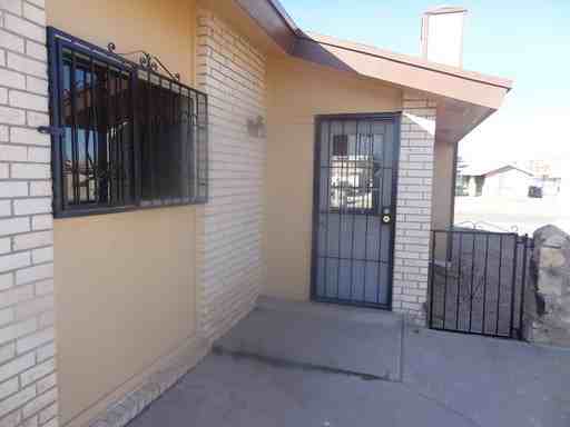 11956 Picasso Dr - Photo 3 of 31