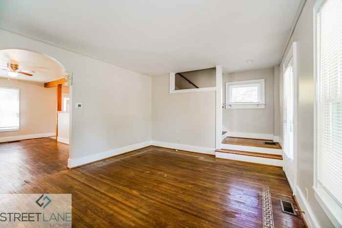 19 Pennsylvania Ave - Photo 2 of 15