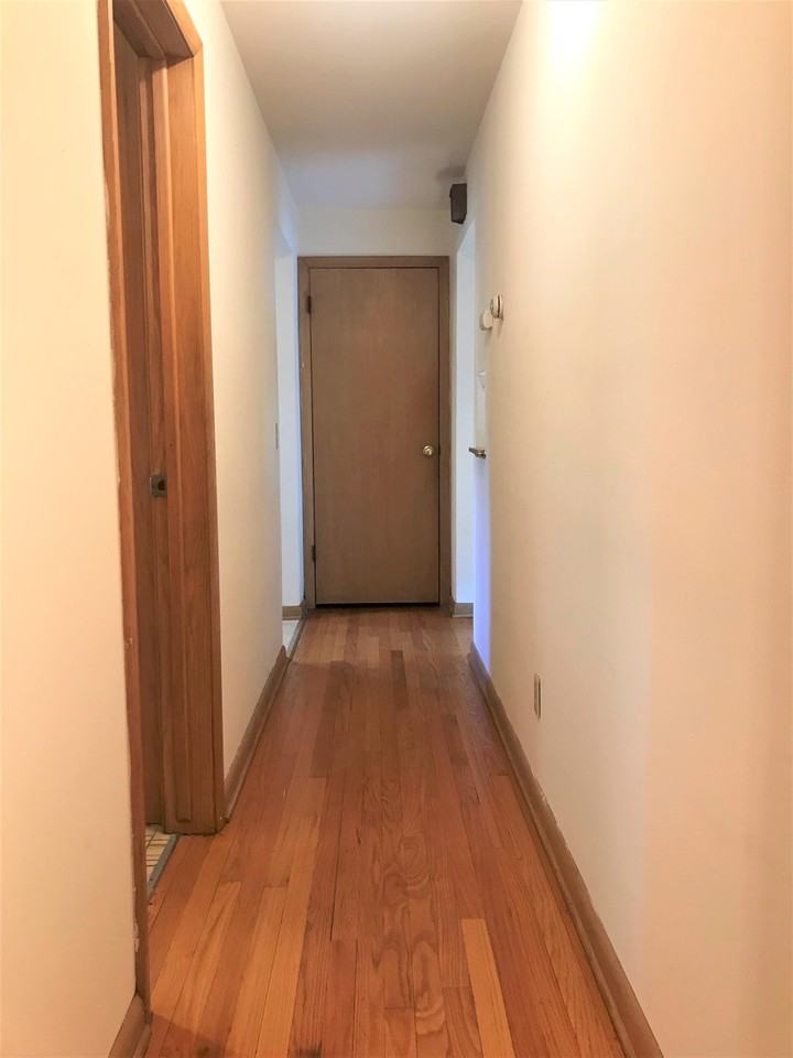 406 Pawling St #1 - Photo 7 of 17