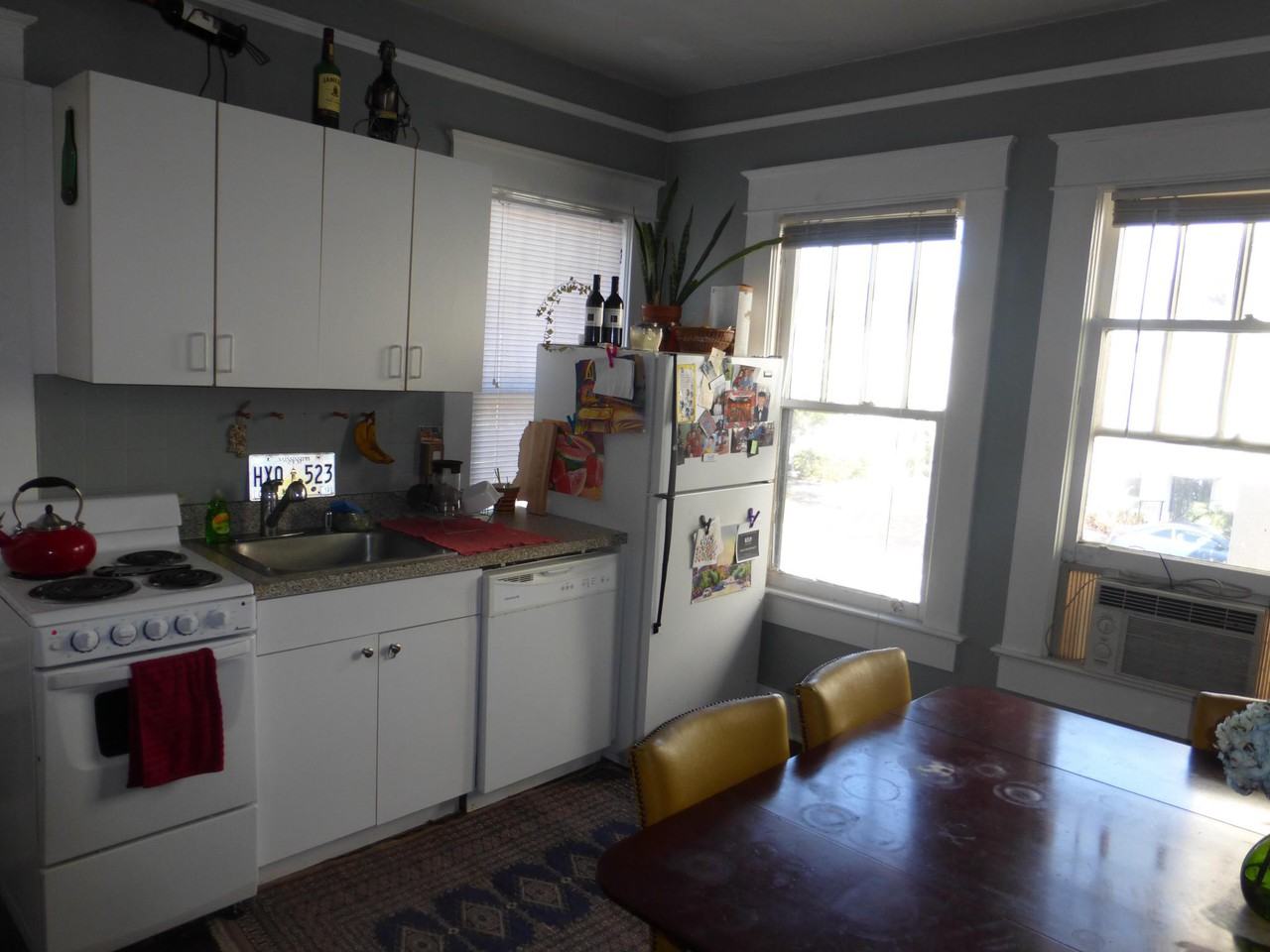 2319 W Texas AveApt 3 #3 - Photo 5 of 8