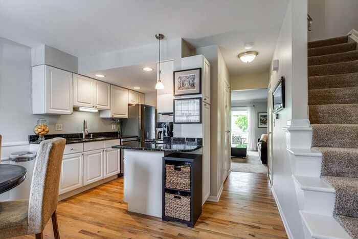 2566 Scioto View Ln #1 - Photo 2 of 14