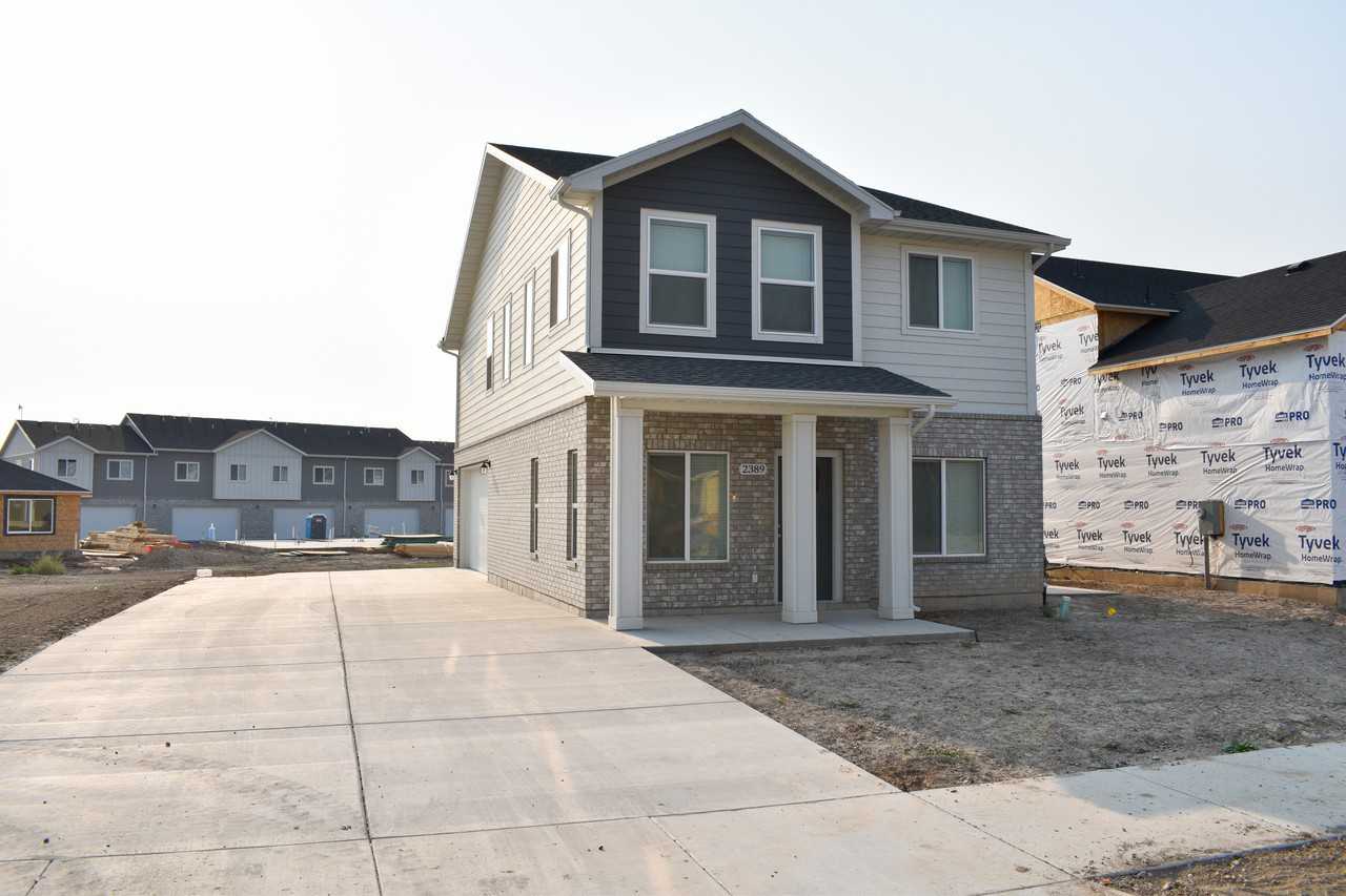 2389 N 200 E - Photo 2 of 23