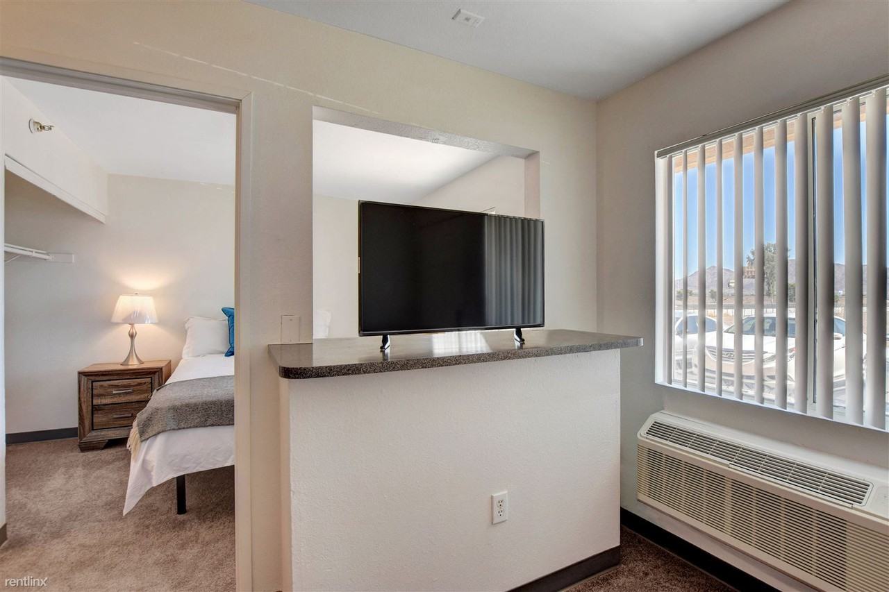 Siegel Suites - Boulder 2 - Photo 3 of 18