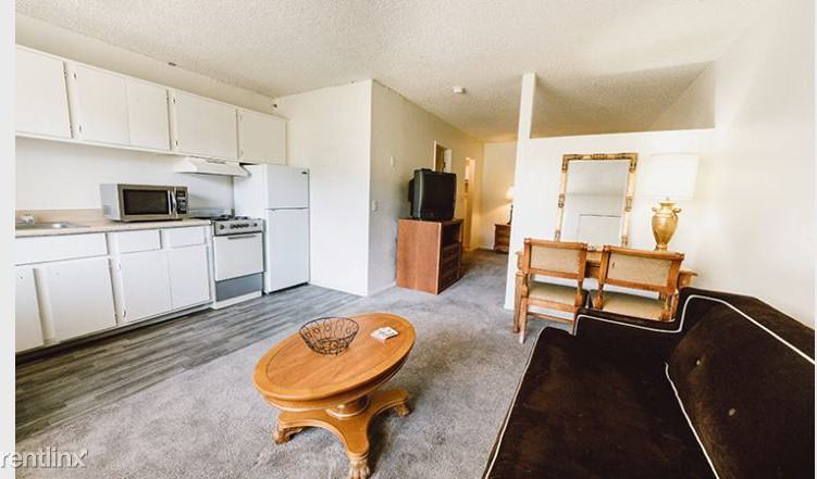 Siegel Suites - Checkmate - Photo 3 of 6