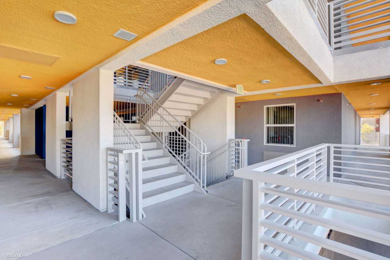 Siegel Suites - Swenson 2 - Photo 2 of 15