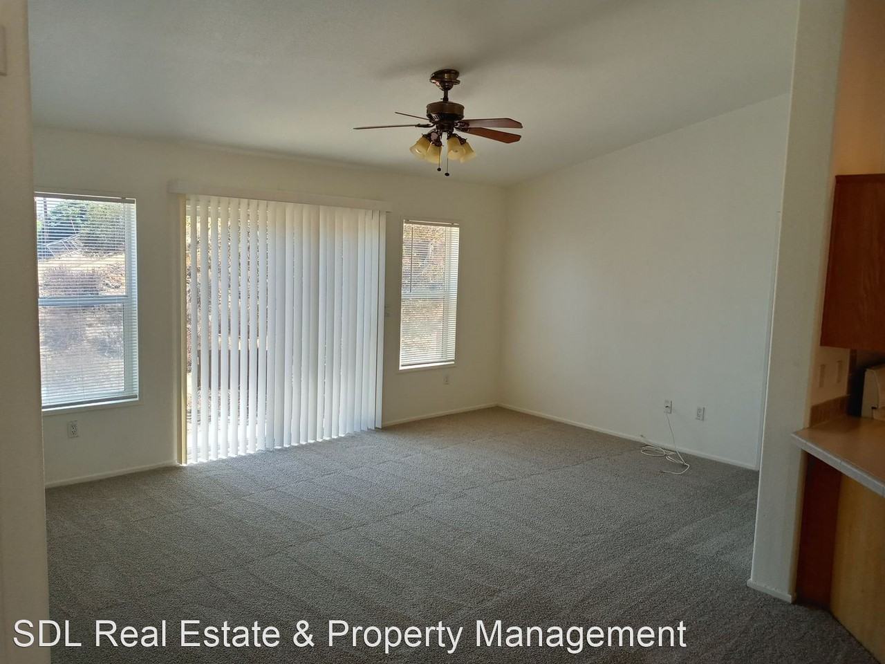 17215 Coleman Ave - Photo 3 of 9