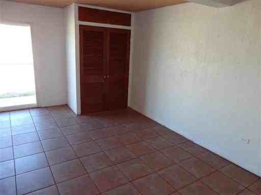 2421 Howze St - Photo 3 of 19