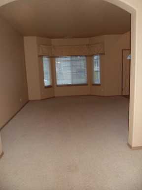 1367 Cramner St - Photo 3 of 10