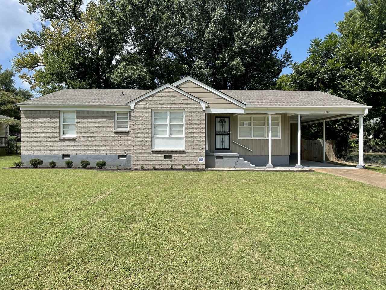 3911 Royal Oaks Dr - Photo 2 of 19