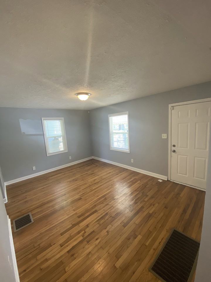 2299 Hamilton Ave - Photo 2 of 15