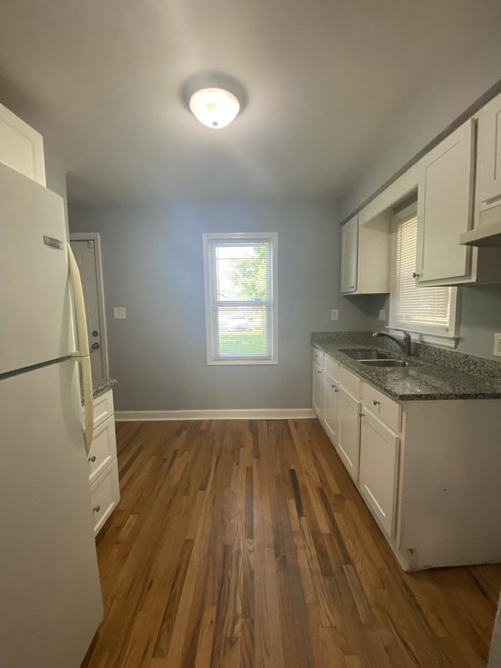 2299 Hamilton Ave - Photo 4 of 15