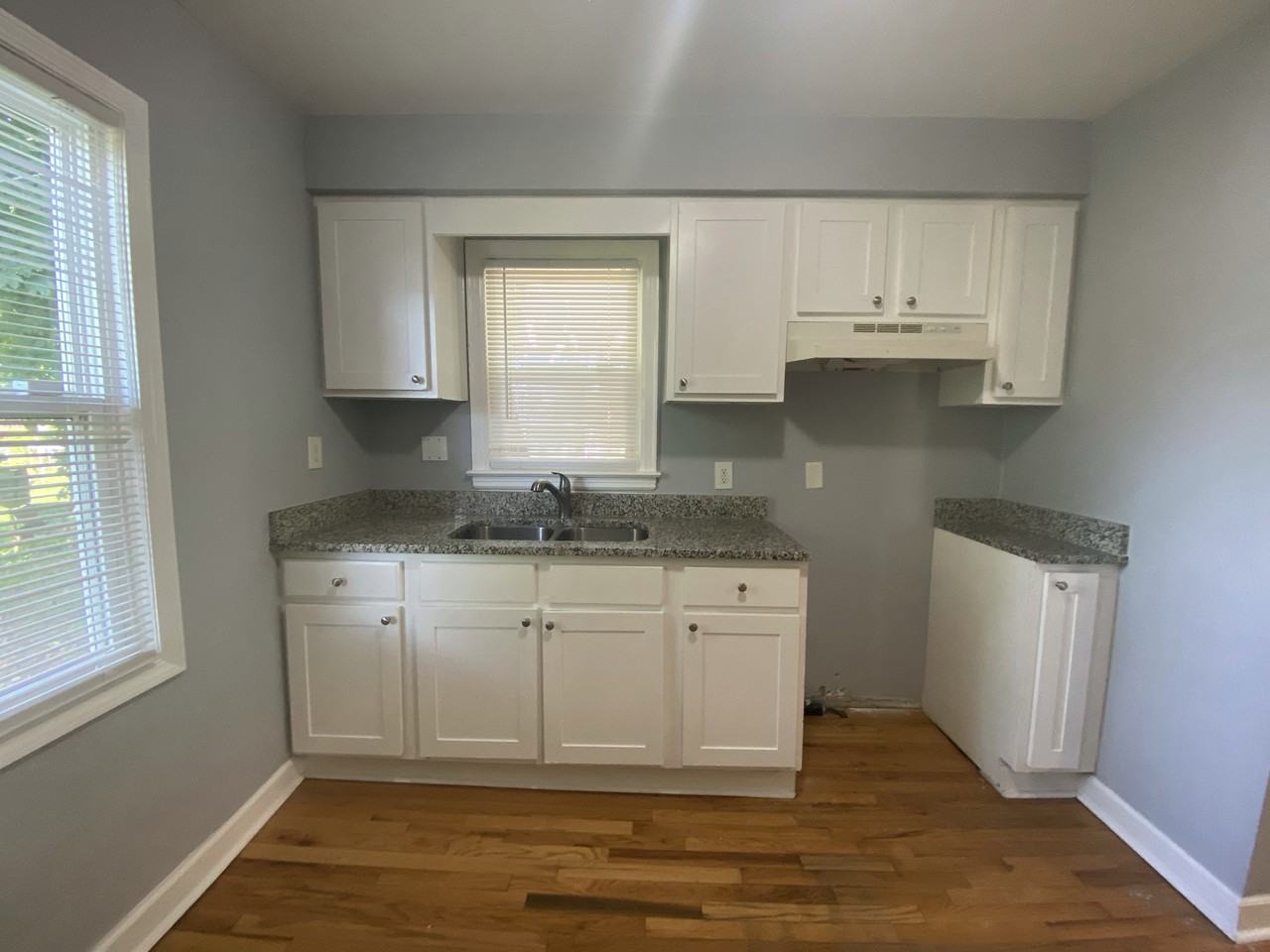 2299 Hamilton Ave - Photo 5 of 15