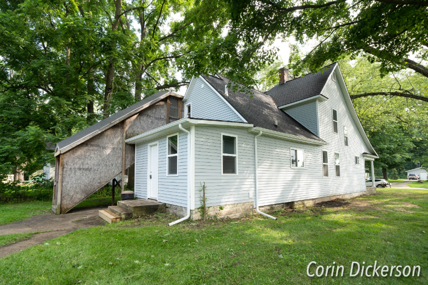 3527 Lincoln Rd - Photo 2 of 4