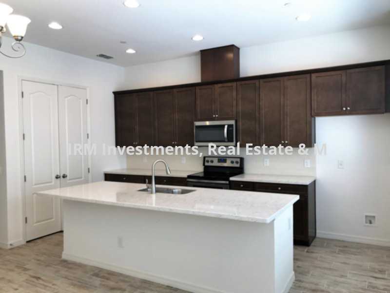 452 Windmill Palm Cir - Photo 2 of 4