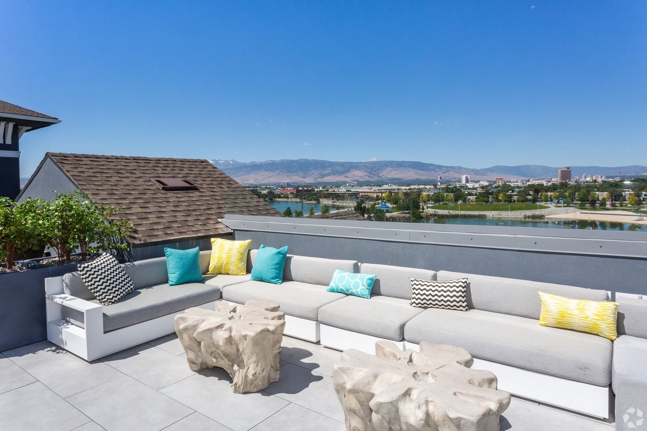 Waterfront At The Marina Apartments - Photo 5 of 30