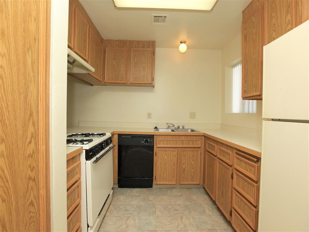 Grove Condos - Photo 2 of 22