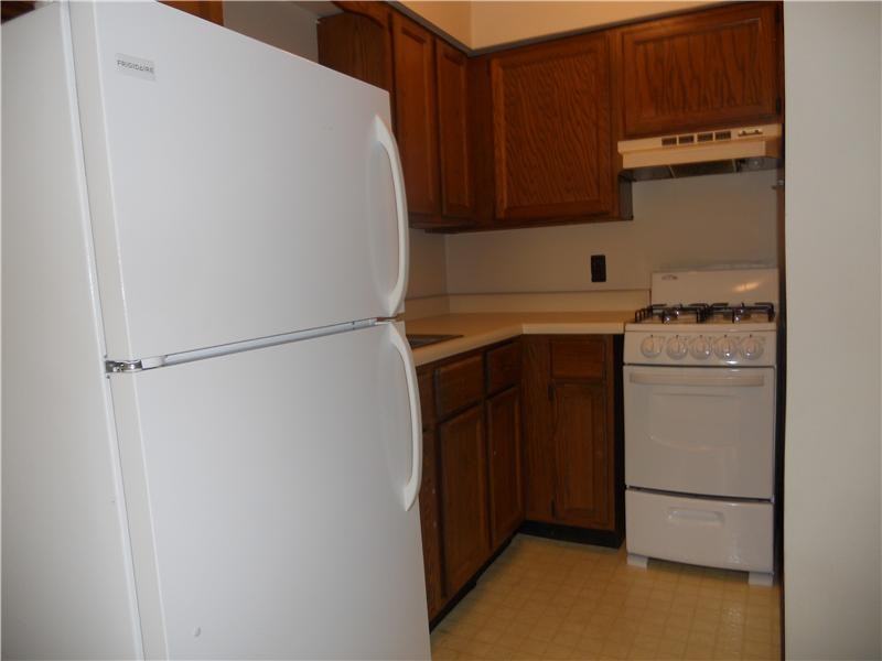 60 5th St #3 - Photo 2 of 6