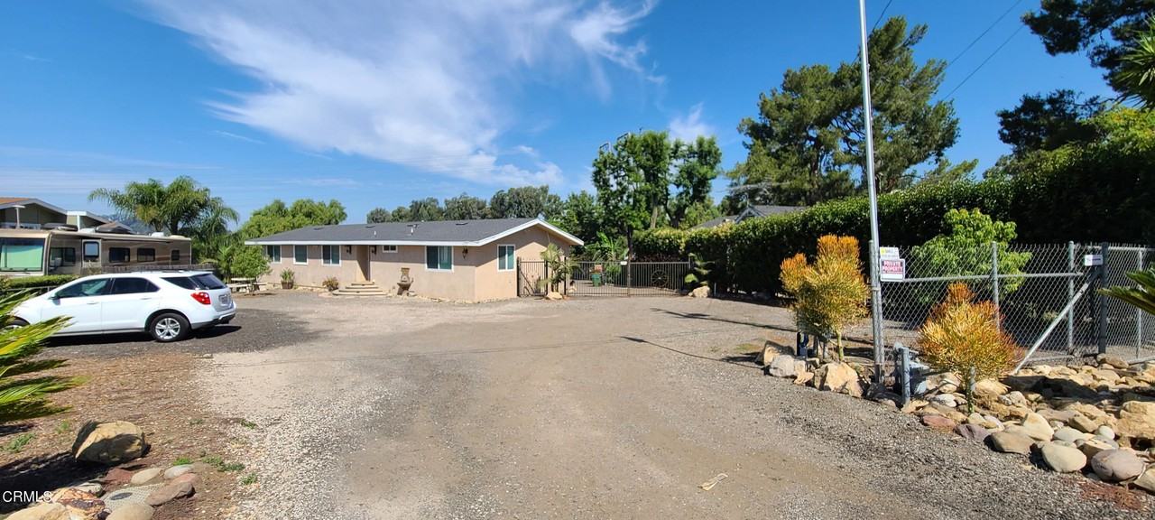 10729 Citrus Dr - Photo 3 of 29