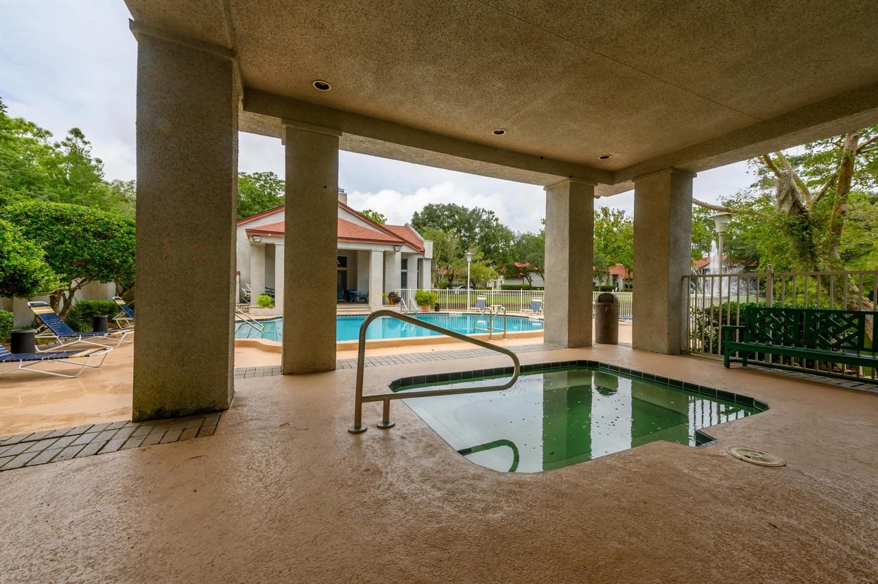 2505 Wood Hill Dr #2505 - Photo 3 of 37