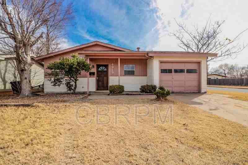 4923 39th St - Photo 2 of 10