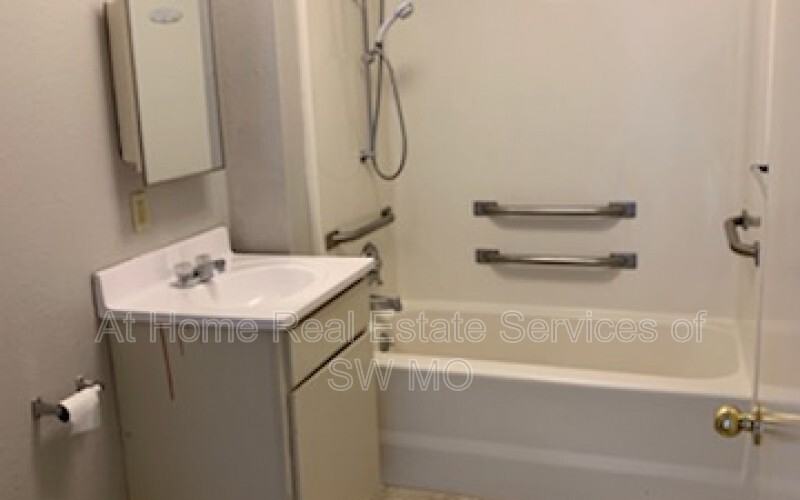 1636 N Benton Ave #D - Photo 4 of 11