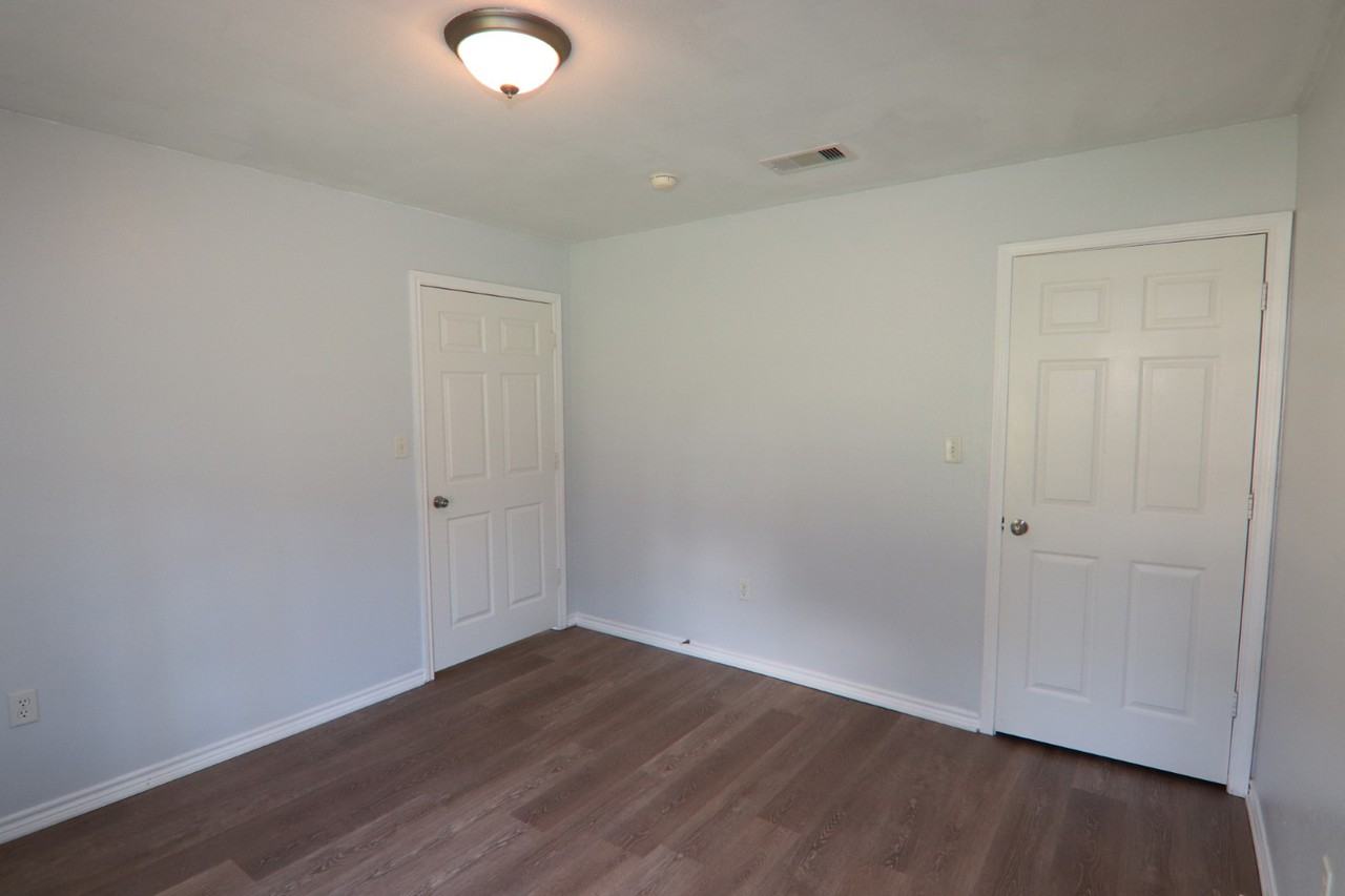 8967 Cedar Dr #1 - Photo 4 of 12