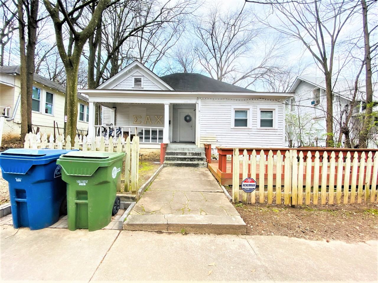 1080 Curran St Nw #A