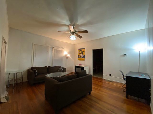 425 Richards St Nw #1 - Photo 5 of 36