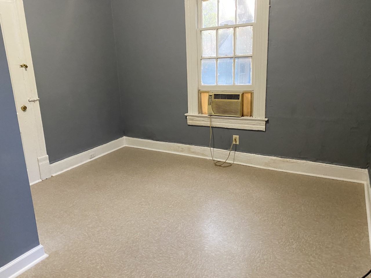 565 10th St Nw #1 - Photo 2 of 27