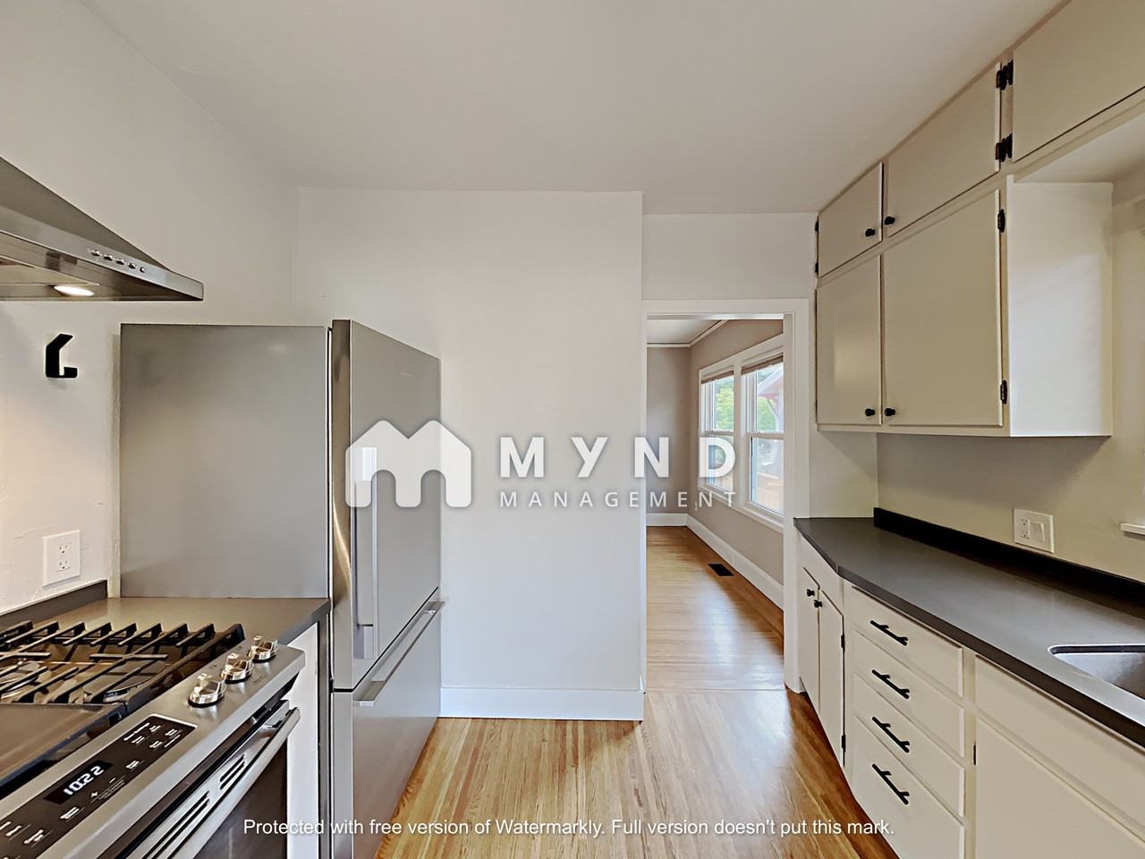 1204 Curtis St - Photo 2 of 17