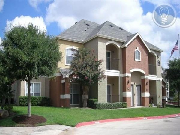 2700 W Pecan St #22-1060 - Photo 2 of 8