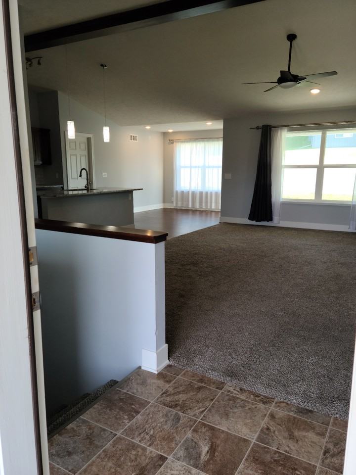 9020 Blacksmith Rd - Photo 3 of 26