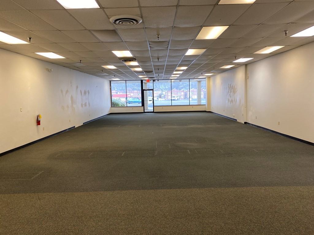 3608 Rhodes Ave - Photo 2 of 4