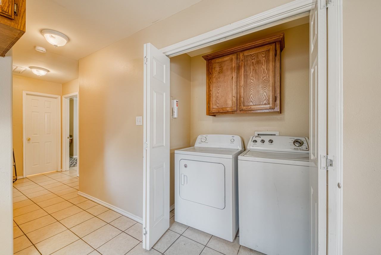 3624 W Sarah Evans #3 - Photo 6 of 15