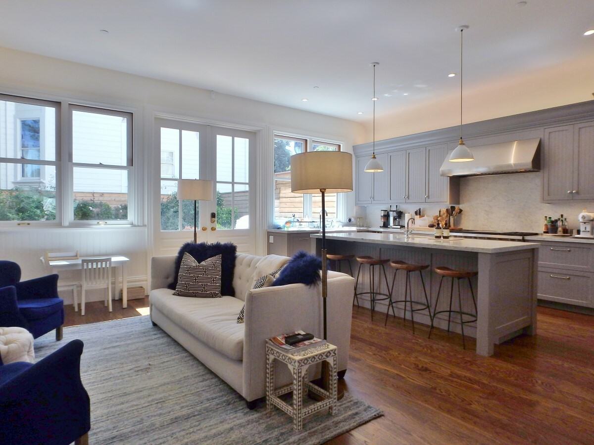 2125 Broderick St - Photo 4 of 23