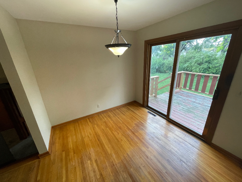 12670 Holmes St - Photo 3 of 30