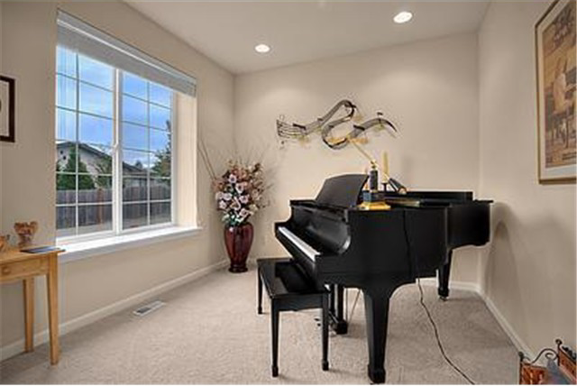 4003 Ne 9th Pl - Photo 2 of 15