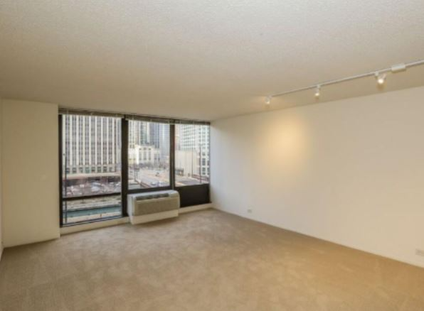 29 S Lasalle St #1018 - Photo 2 of 6