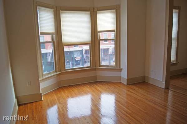 Historic Upper Main Apartments 1071 Main St, Dubuque, IA 52001 Zumper