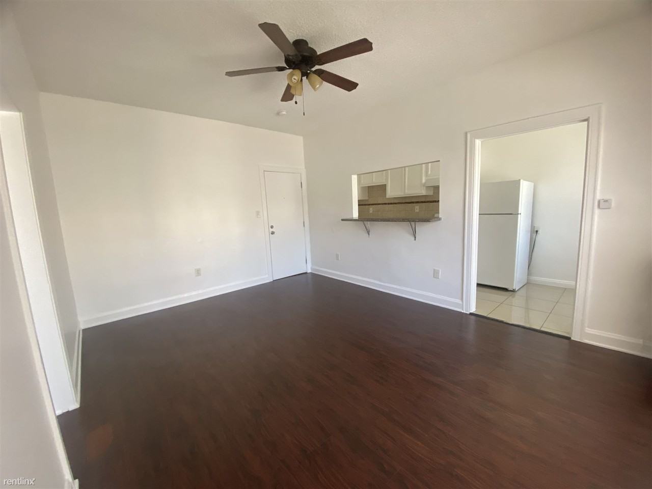 240 S Catalina St - Photo 2 of 6