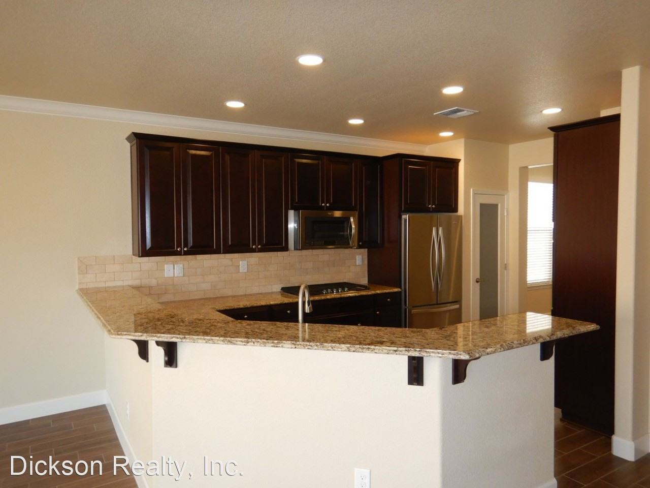 855 Larrimore Trl - Photo 2 of 7