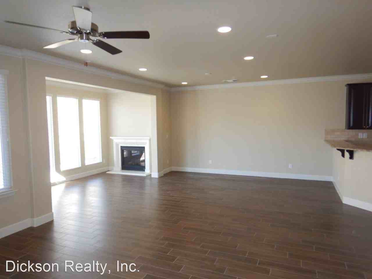 855 Larrimore Trl - Photo 3 of 7