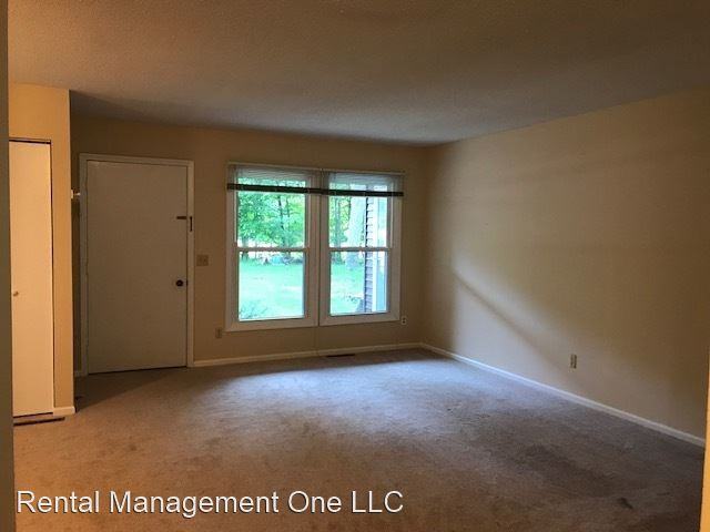 3890 Leeside Ln - Photo 3 of 14
