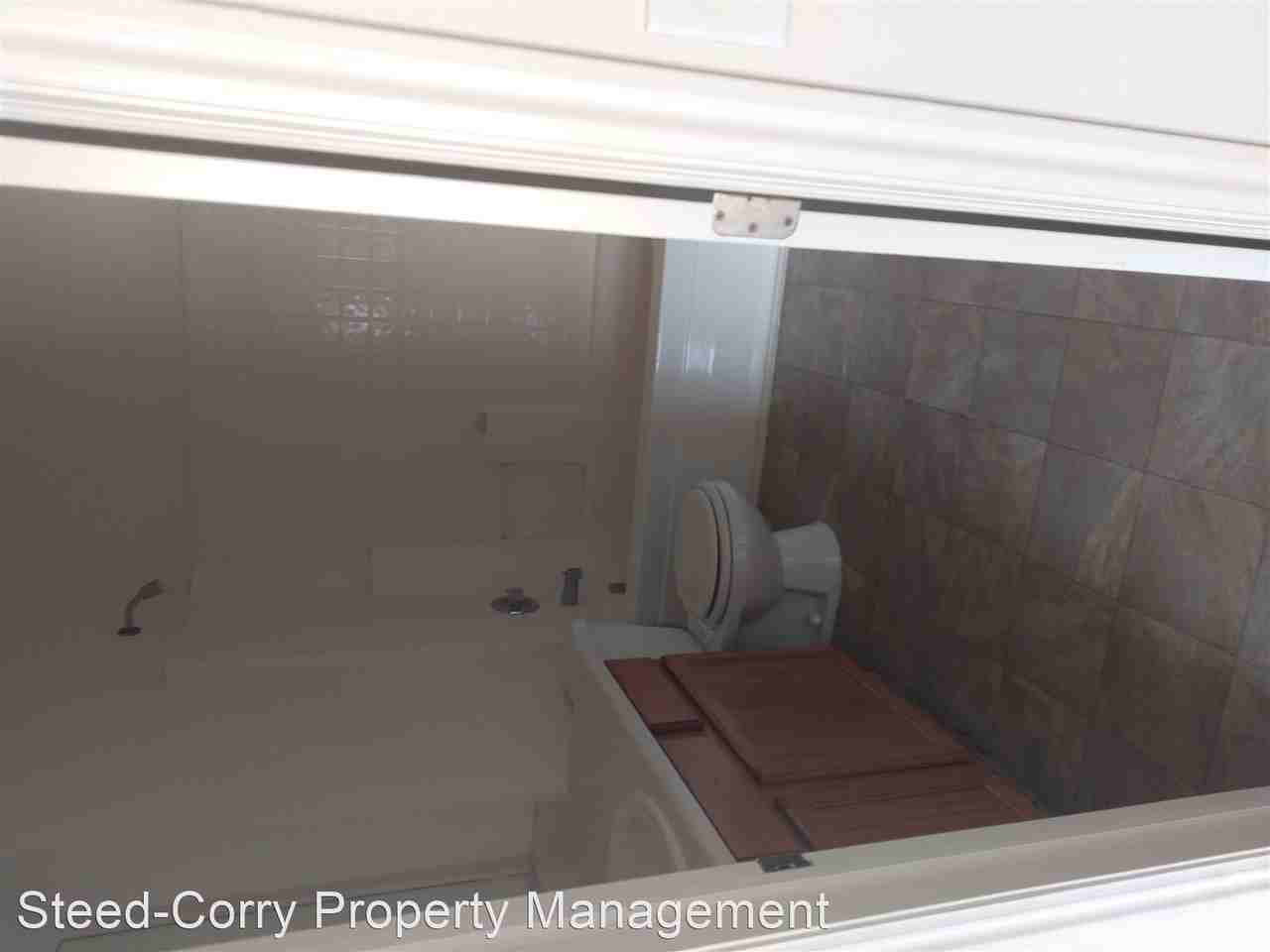 Student  Housing Available - Photo 3 of 8