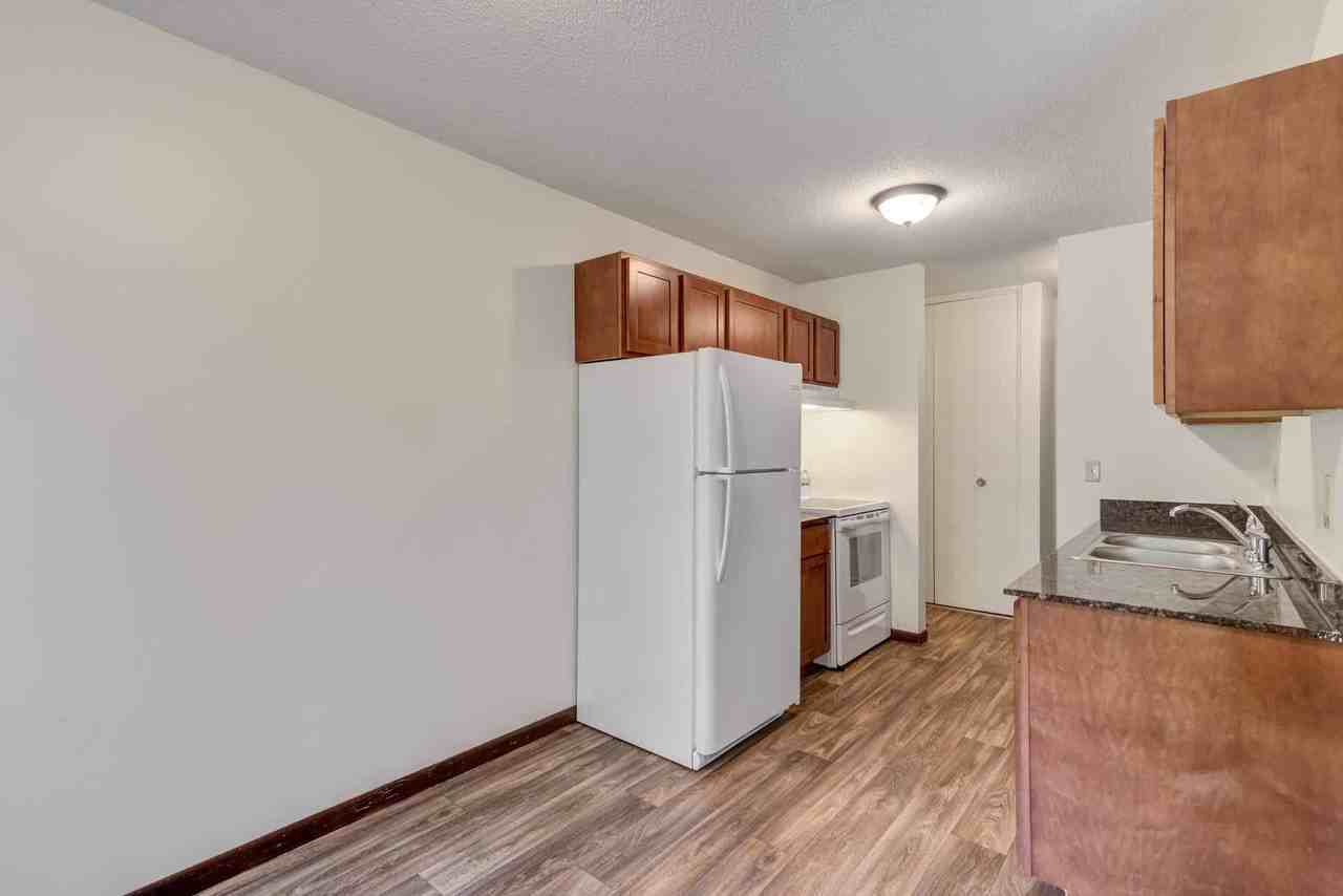 Eastside 1276 - Photo 7 of 50